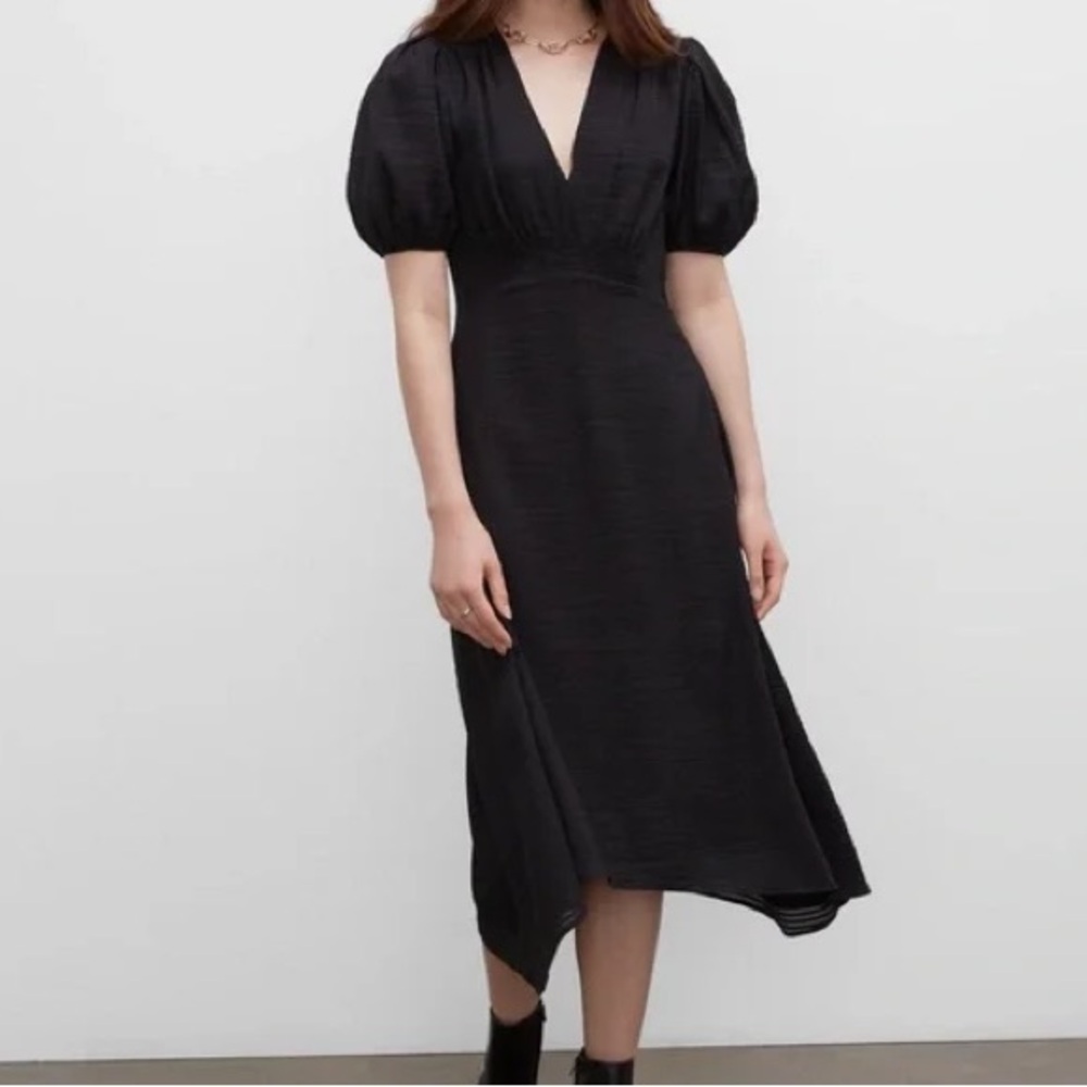Club Monaco V-neck Women’s Black Puff Sleeve Dress